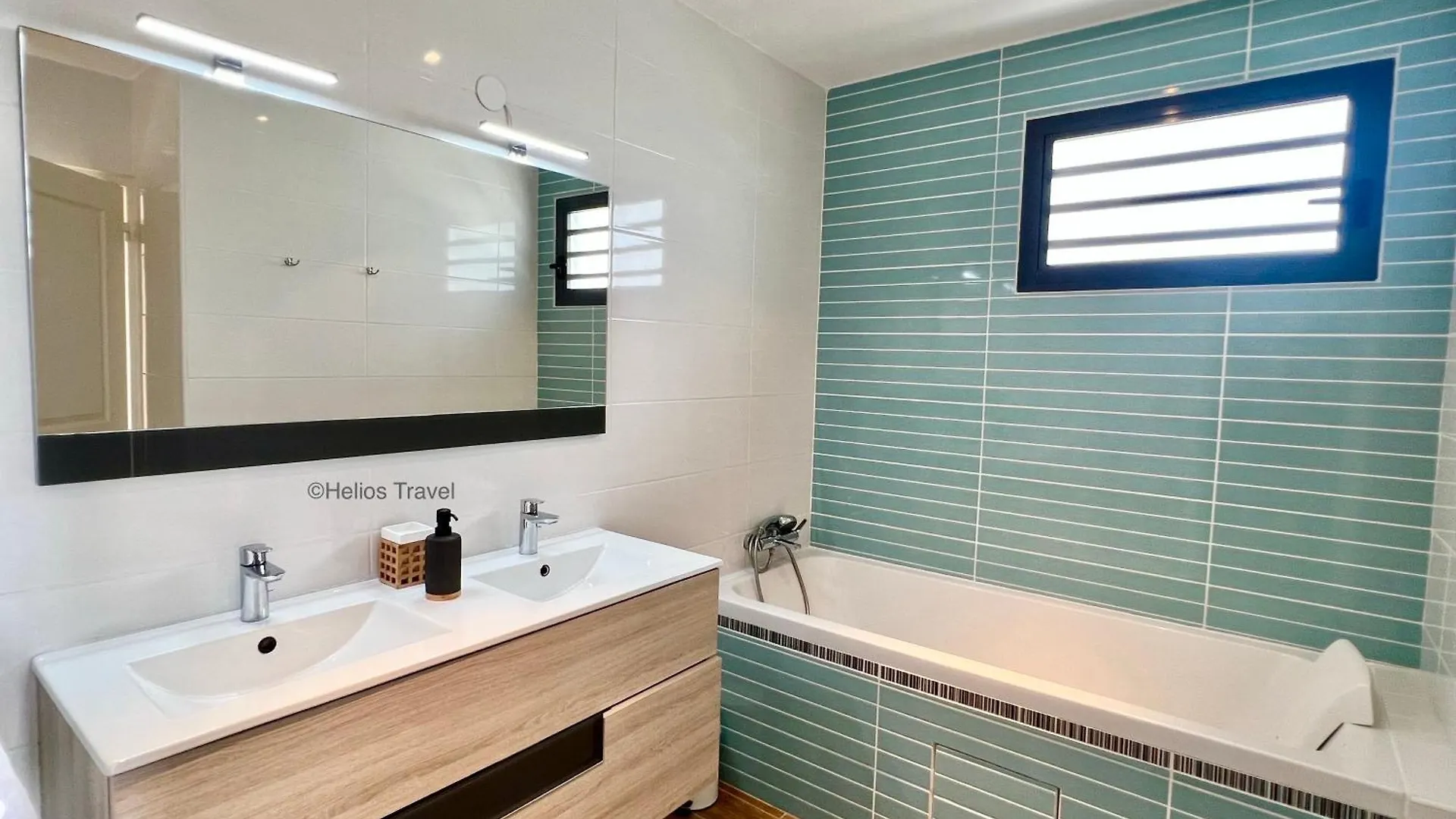 Villa Vaitea, Piscine, Vue Mer, 3 Chambres, Secteur Ferry Deshaies